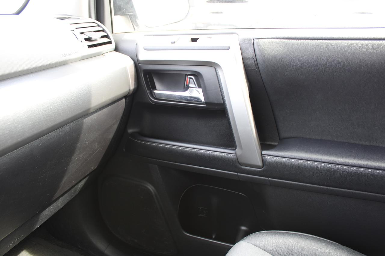 2024 Toyota 4Runner SR5 Premium 4WD Photo