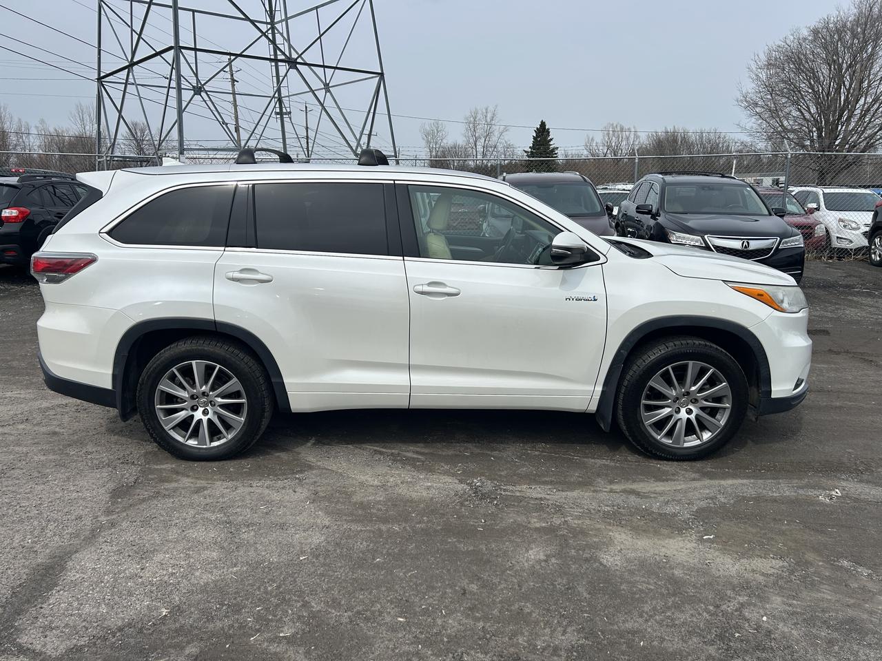 2015 Toyota Highlander Hybrid XLE Photo