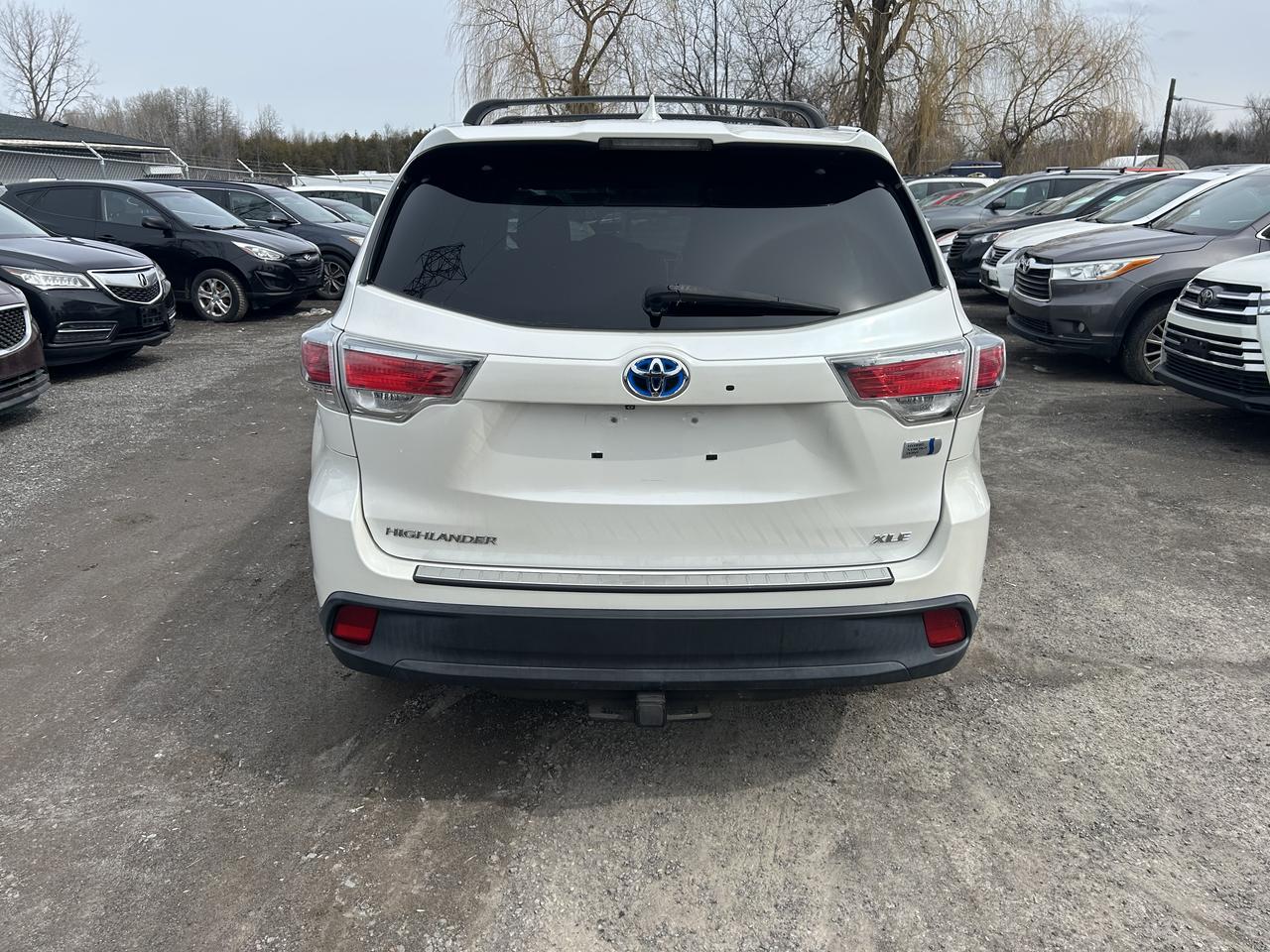 2015 Toyota Highlander Hybrid XLE Photo