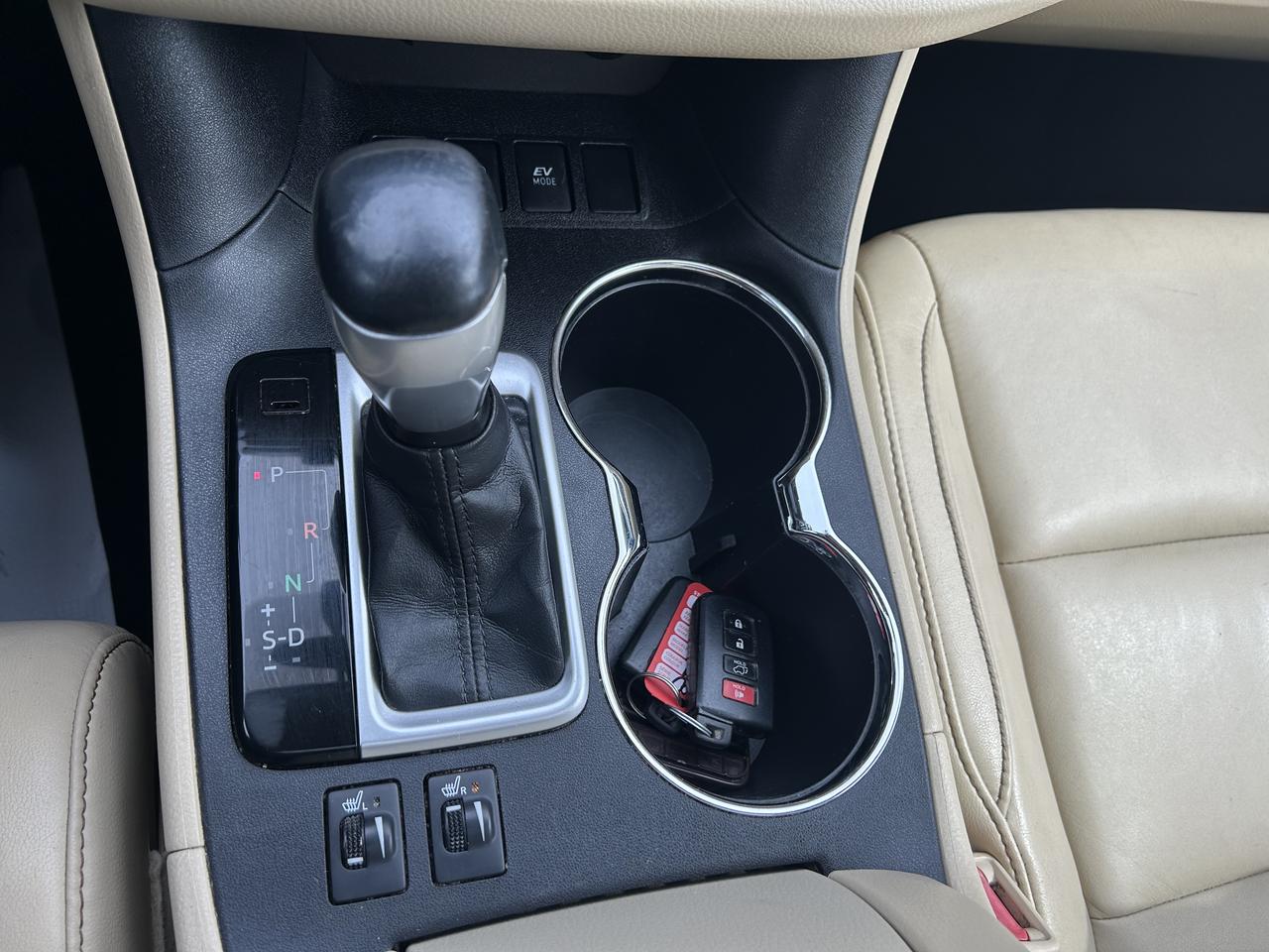 2015 Toyota Highlander Hybrid XLE Photo