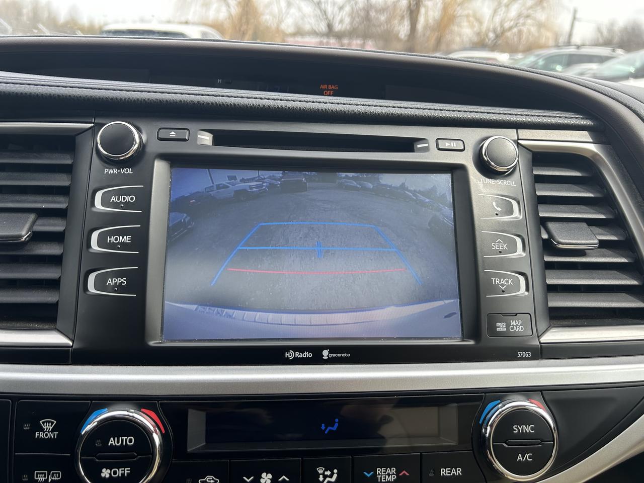 2015 Toyota Highlander Hybrid XLE Photo