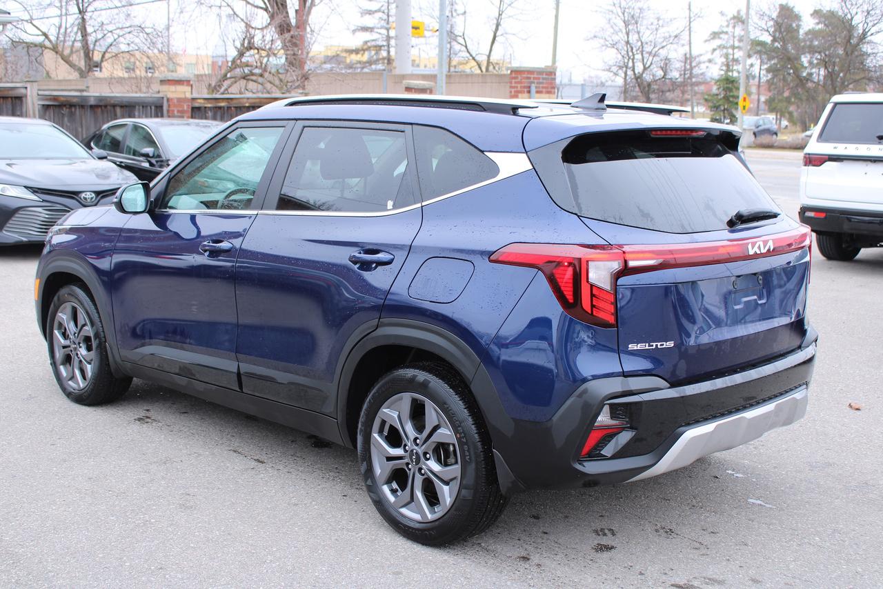 2024 Kia Seltos EX Photo2