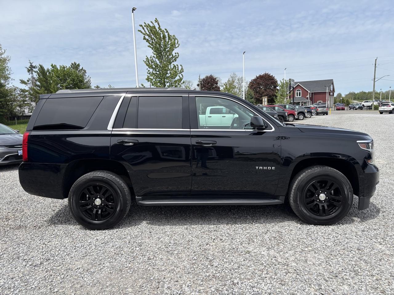 2017 Chevrolet Tahoe LS 4WD Photo