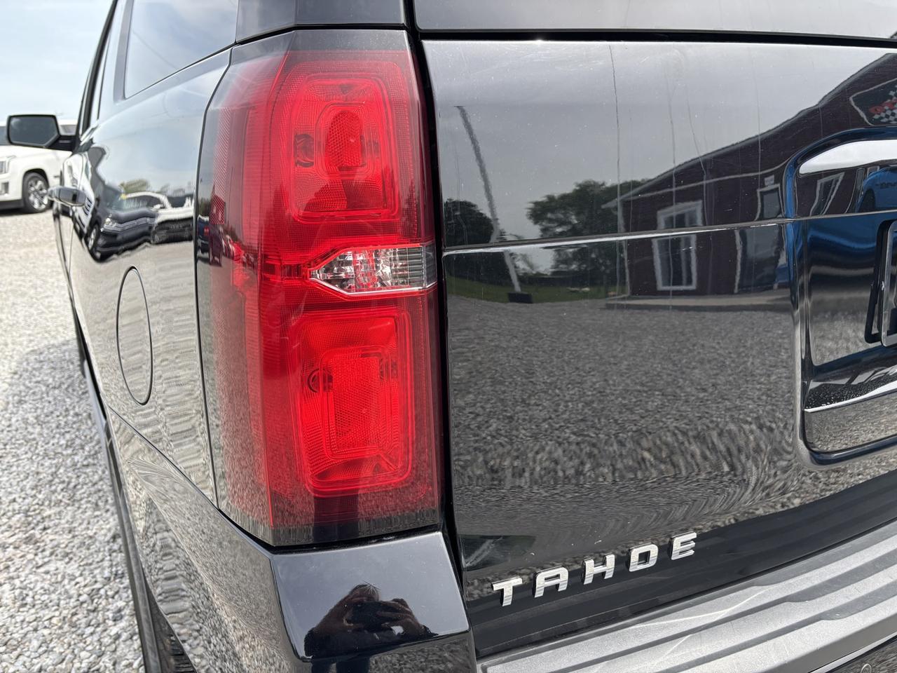 2017 Chevrolet Tahoe LS 4WD Photo