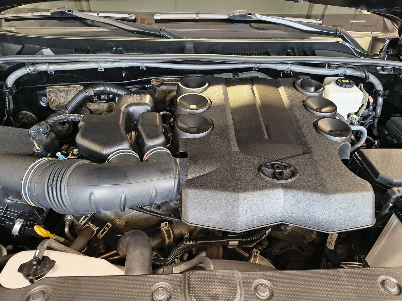 2024 Toyota 4Runner Limited Photo0