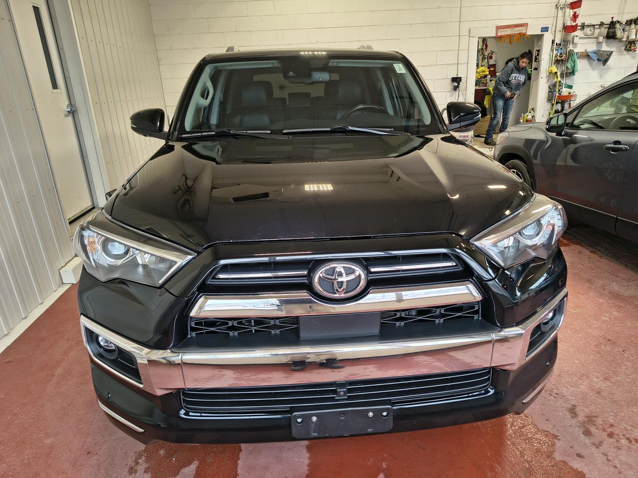 2024 Toyota 4Runner Limited Photo0