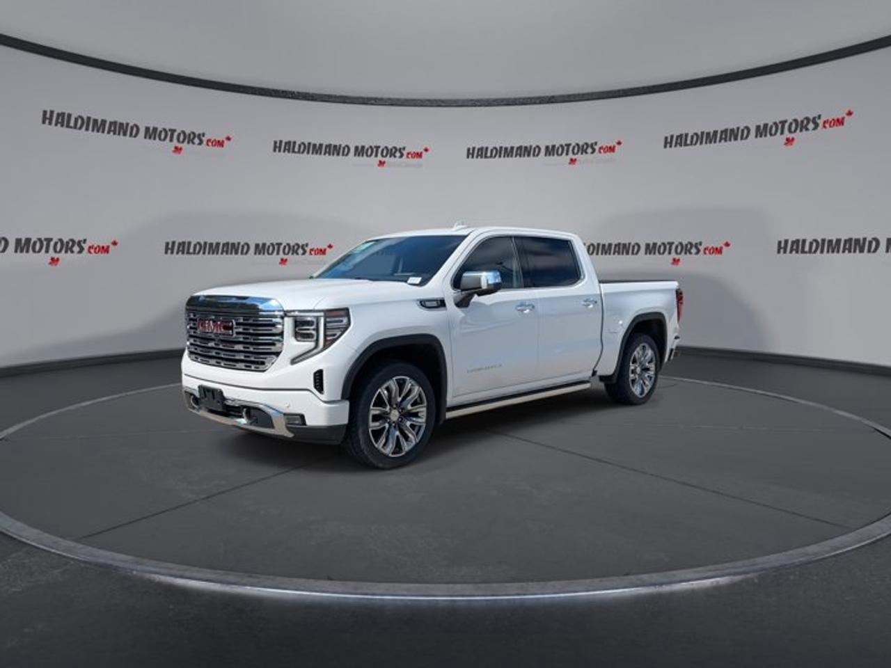 2023 GMC Sierra 1500 Denali Crew Cab 4WD Photo3