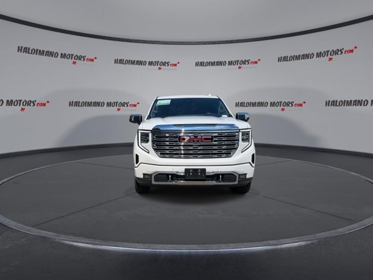 2023 GMC Sierra 1500 Denali Crew Cab 4WD Photo2