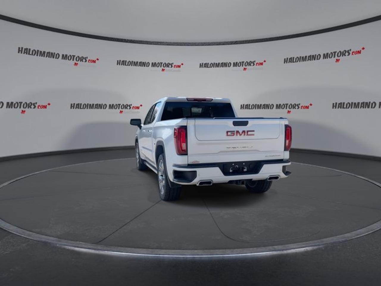 2023 GMC Sierra 1500 Denali Crew Cab 4WD Photo