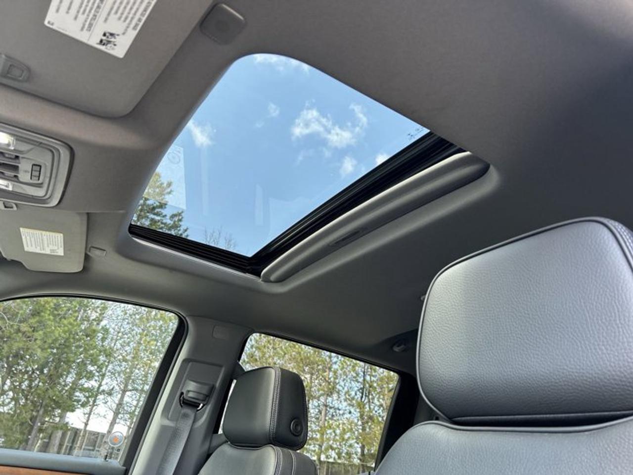 2023 GMC Sierra 1500 Denali Crew Cab 4WD Photo