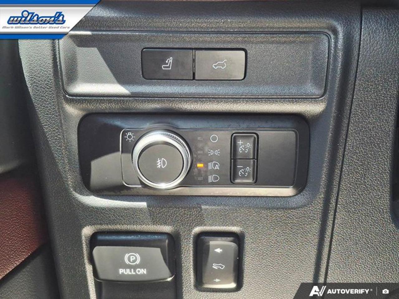 2022 Ford Expedition Limited Max | Leather | Nav | Pano Sunroof | B&O Audio | Cooled + Heated Seats and More ! Photo