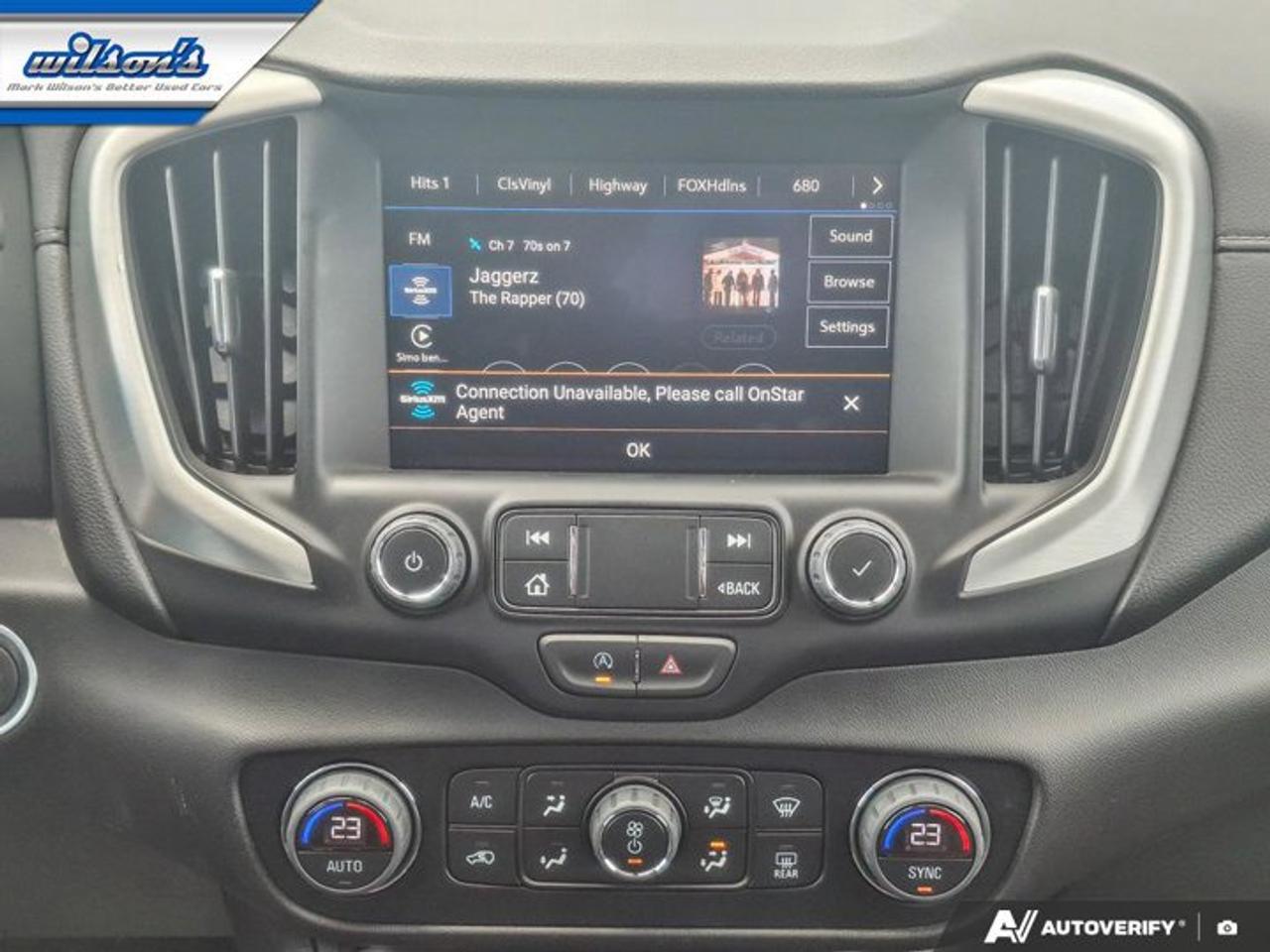 2024 GMC Terrain SLT AWD | Leather | Heated Seats + Steering | Power Liftgate | Remote Start | CarPlay | and More ! Photo