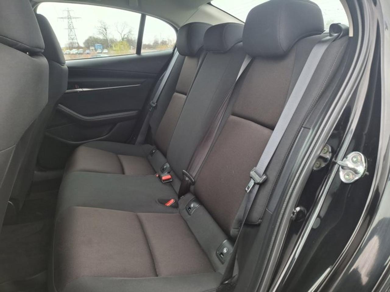 2025 Mazda MAZDA3 GX | Heated Seats | Radar Cruise | CarPlay | Blind Spot | Rear Cam | and More ! Photo