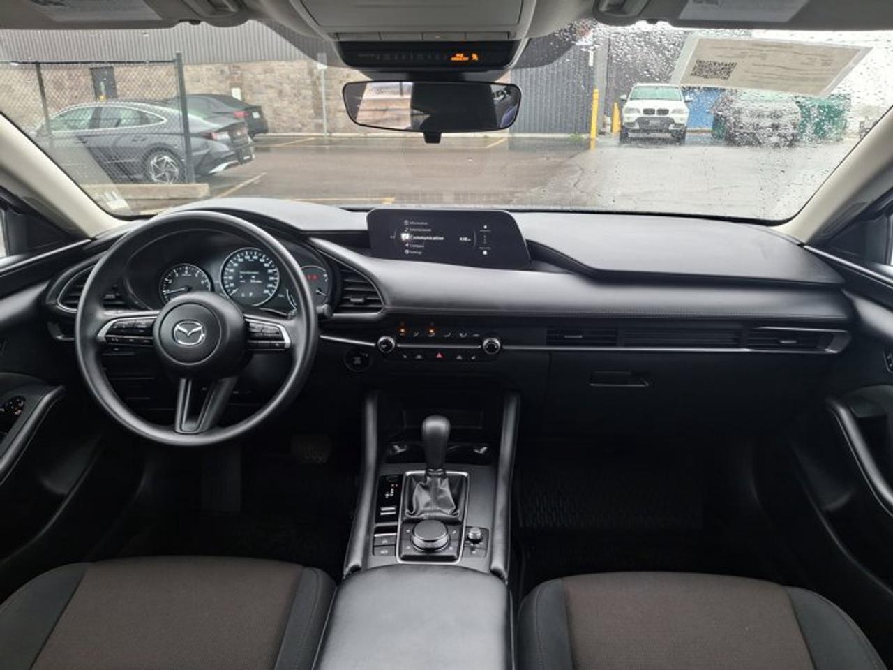 2025 Mazda MAZDA3 GX | Heated Seats | Radar Cruise | CarPlay | Blind Spot | Rear Cam | and More ! Photo