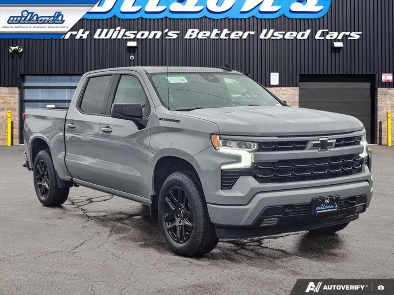 2024 Chevrolet Silverado 1500 RST V8 | Sunroof | Leather | Bose | Heated Bucket Seats | Heated Wheel | and More ! Photo
