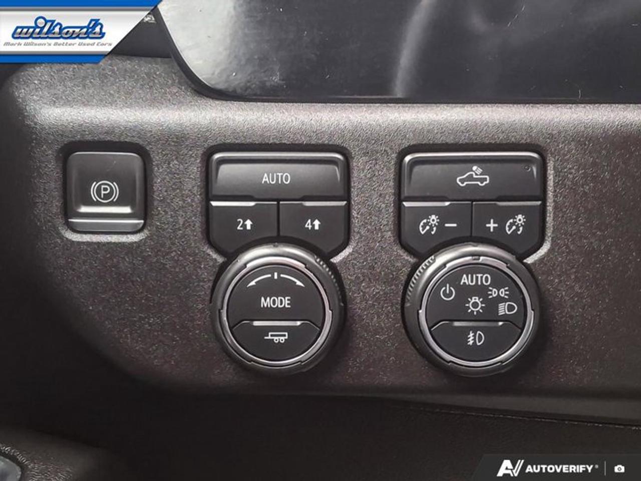 2024 Chevrolet Silverado 1500 RST V8 | Sunroof | Leather | Bose | Heated Bucket Seats | Heated Wheel | and More ! Photo