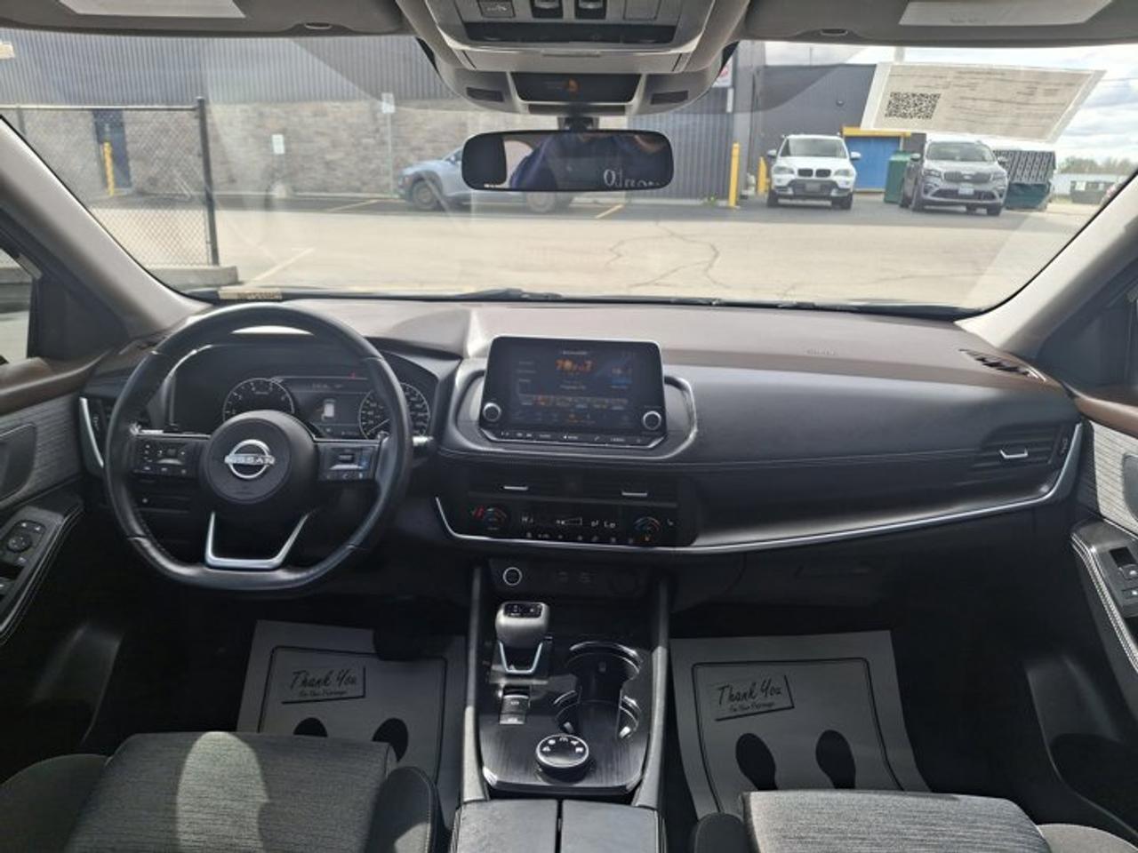 2023 Nissan Rogue SV AWD | Sunroof | 360 Camera | Heated Wheel + Seats | CarPlay + Android | Power Seat | and More ! Photo