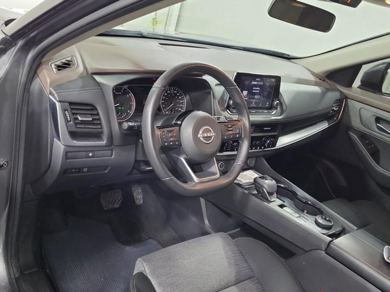 2025 Toyota Prius Plug-In Hybrid SE | Heated Wheel + Seats | Radar Cruise | CarPlay + Android | Rear Camera | and More ! Photo