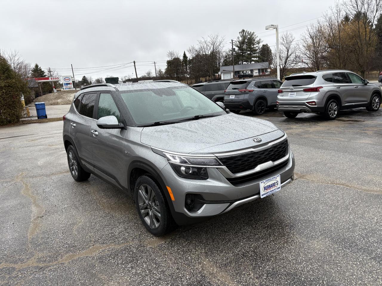 2021 Kia Seltos EX - Photo #4