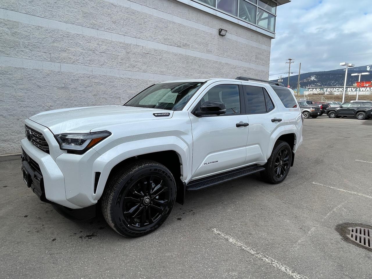 2026 Toyota 4Runner HYBRID Photo0