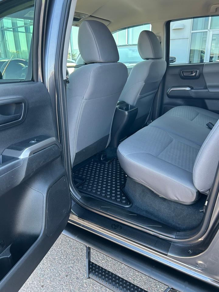 2023 Toyota Tacoma SR5 Photo