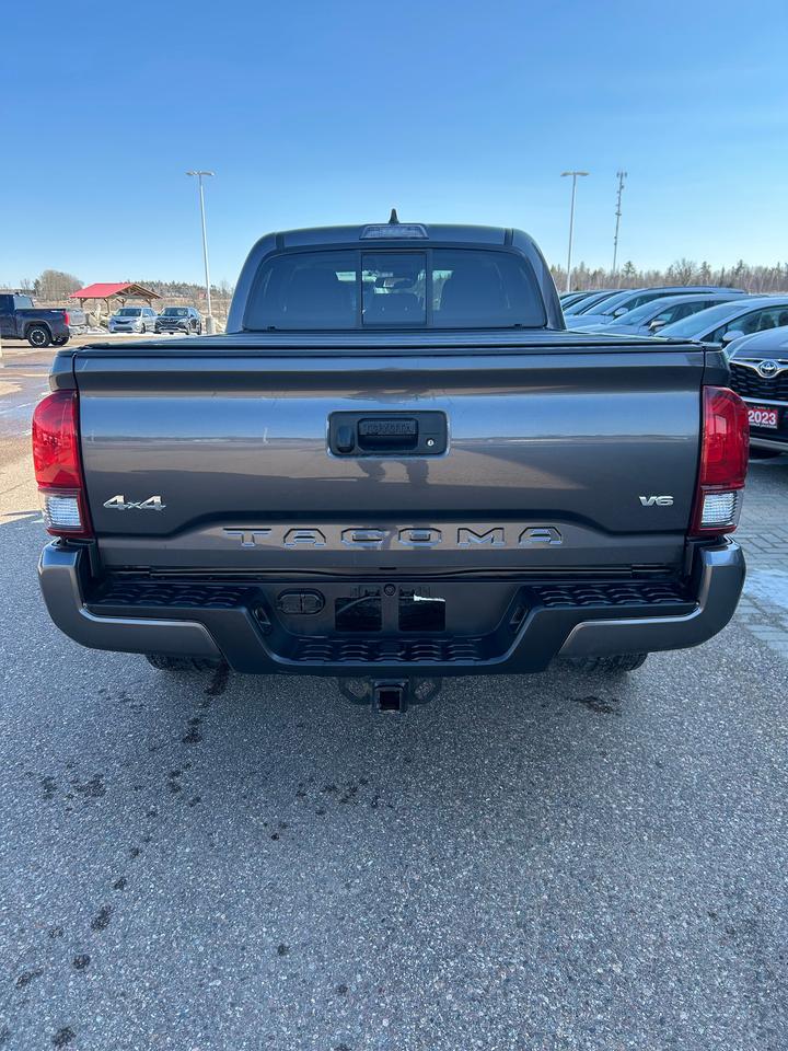 2023 Toyota Tacoma SR5 Photo