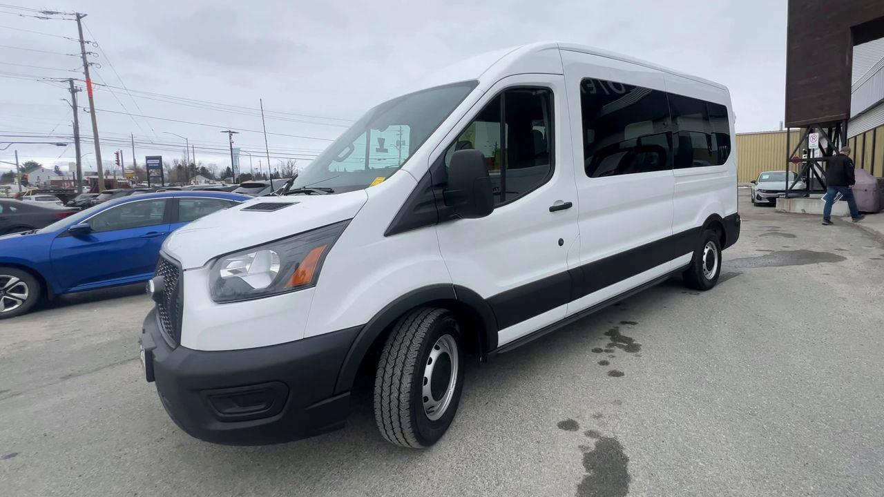 2024 Ford Transit 350 XL 15 PASSENGER, CRUISE CONTROL, BACK UP CAMERA, POWER REAR MIRRORS!! Photo3