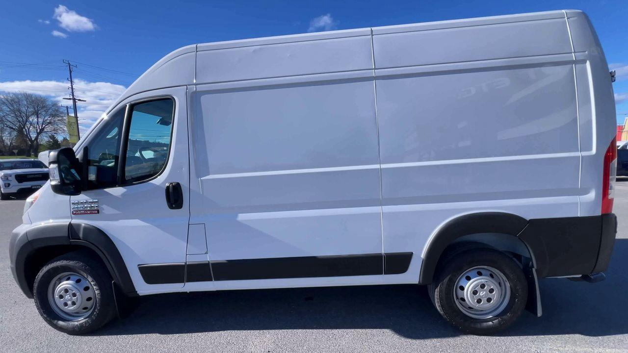 2021 RAM 2500 ProMaster High Roof 2 PASSENGER, BACK UP CAMERA, CRUISE CONTROL, POWER FOLDING MIRRORS!! Photo4