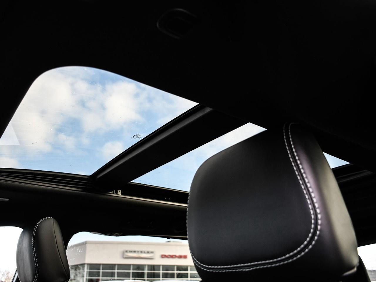 2026 Chrysler Pacifica Select FWD Photo
