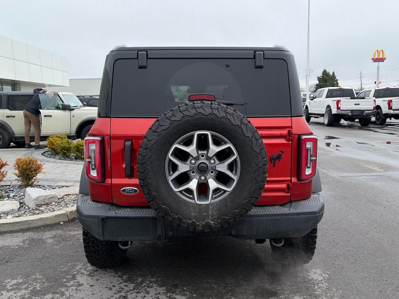 2024 Ford Bronco Badlands 4 Door 4x4 Photo3