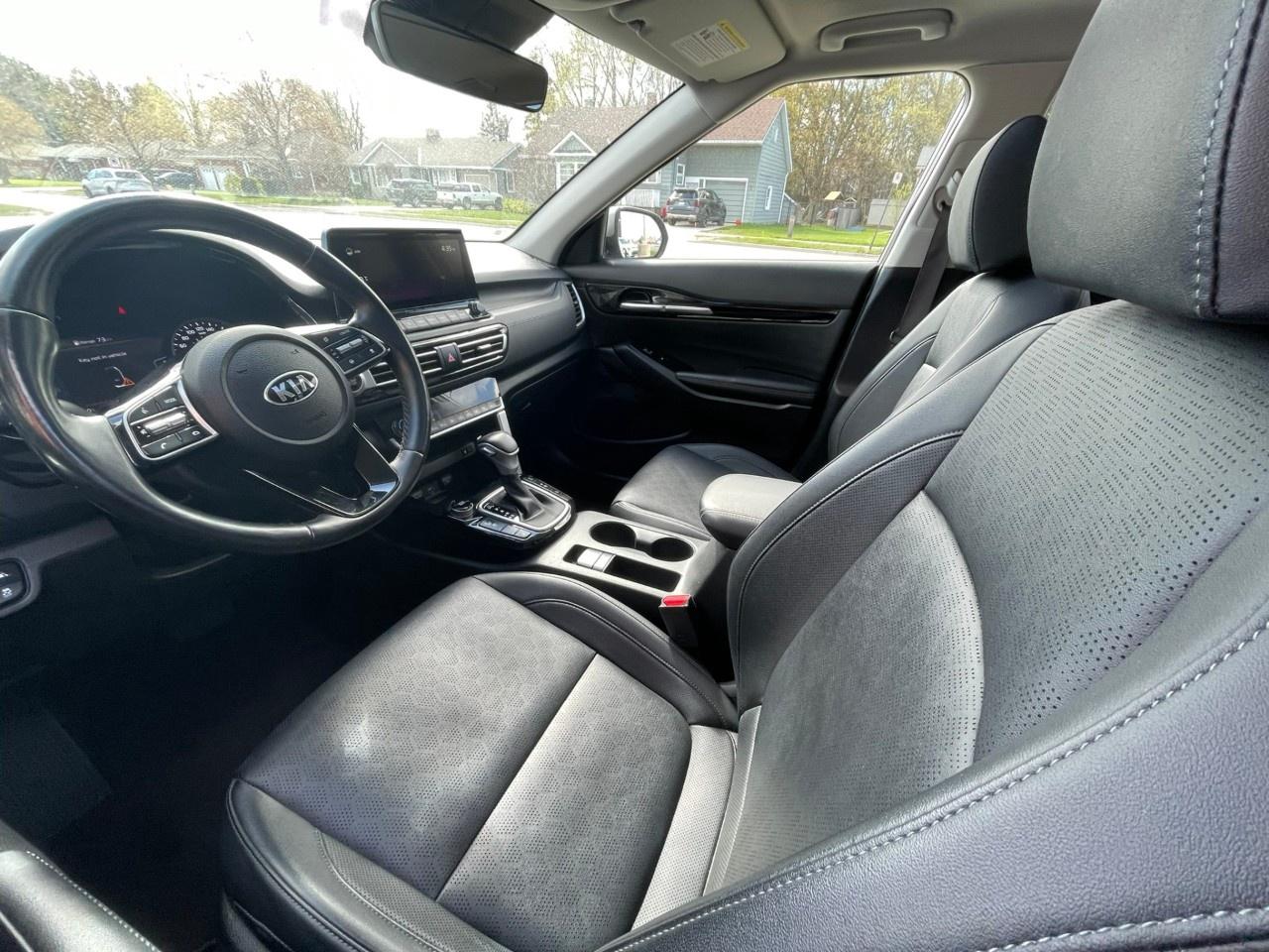 2021 Kia Seltos EX PREMIUM AWD Photo