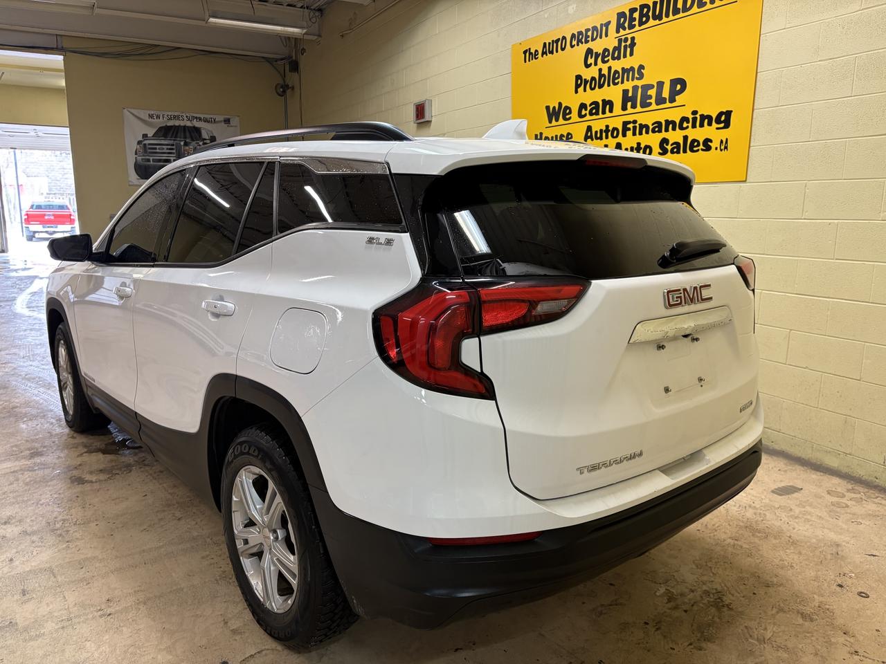 2018 GMC Terrain SLE Photo3