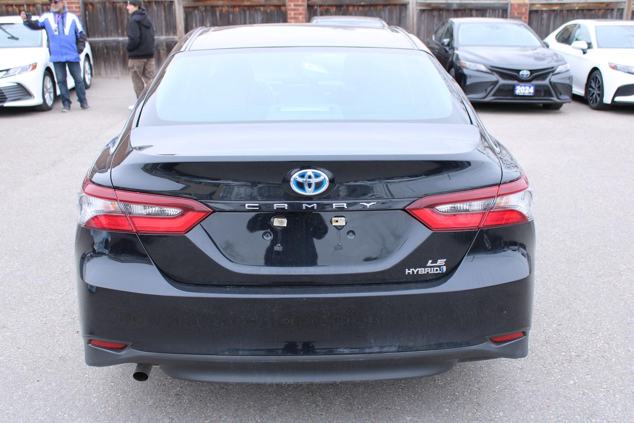 2022 Toyota Camry HYBRID LE Auto Photo