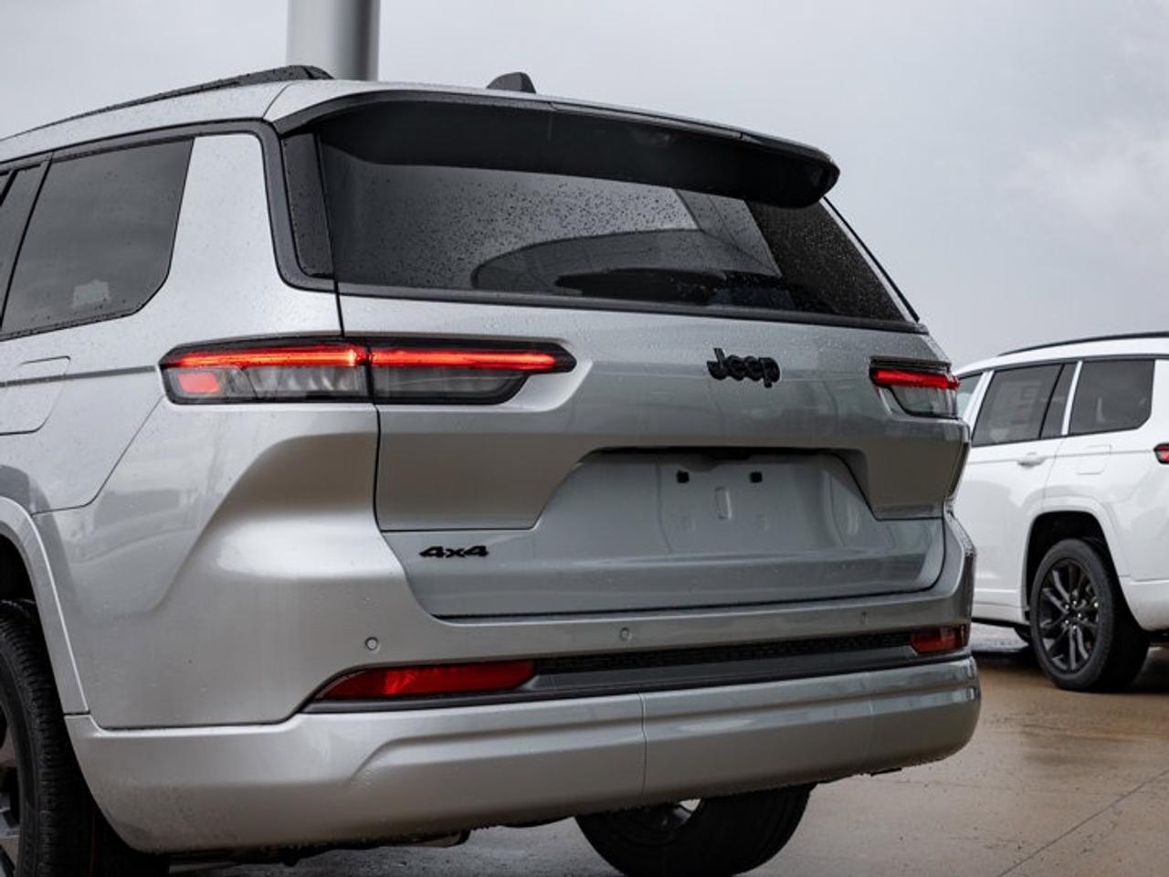 2026 Jeep Grand Cherokee L Limited Reserve Photo