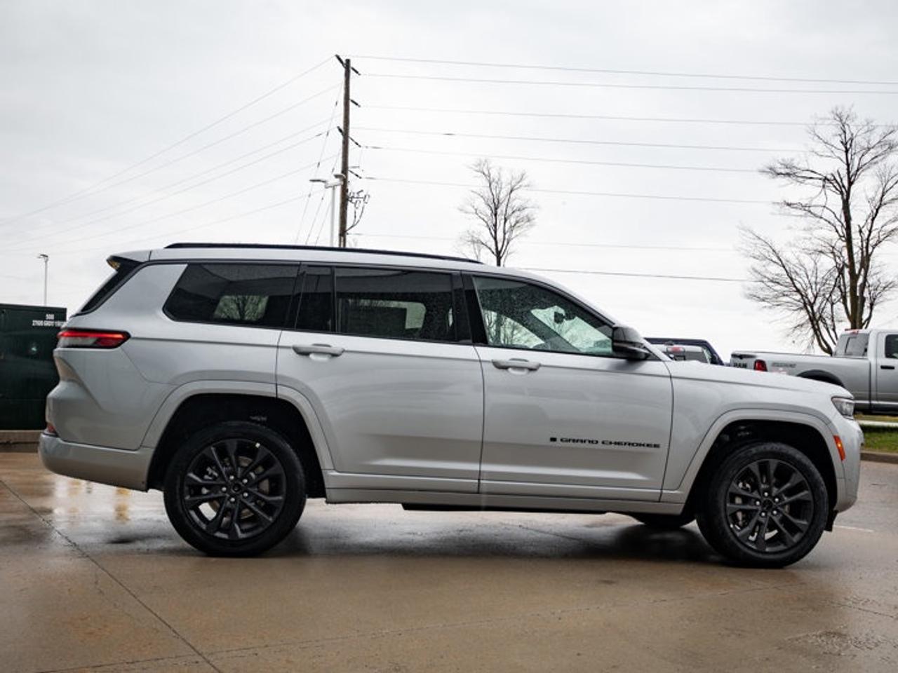 2026 Jeep Grand Cherokee L Limited Reserve Photo