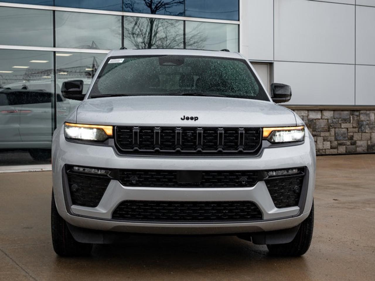 2026 Jeep Grand Cherokee L Limited Reserve Photo