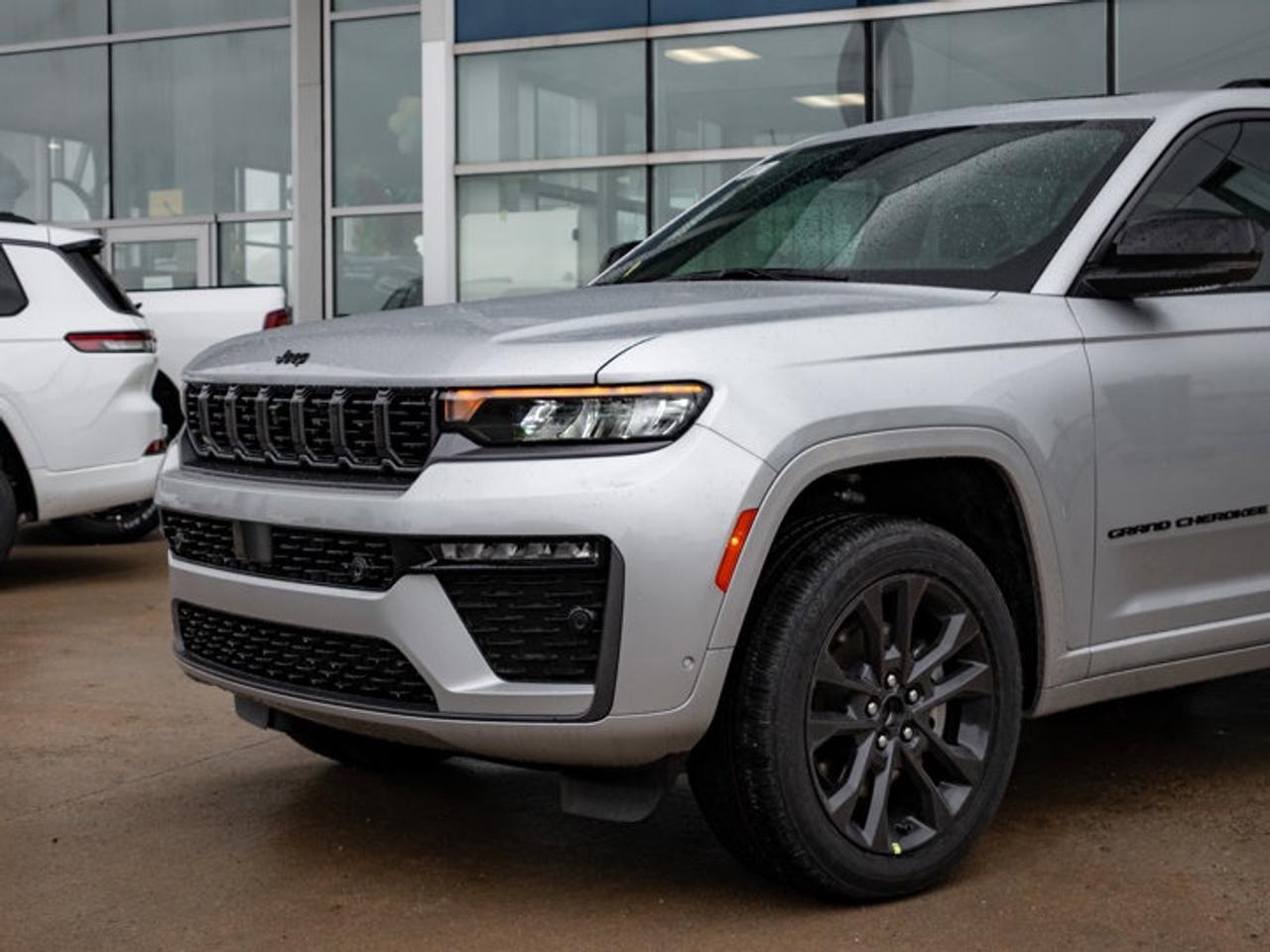 2026 Jeep Grand Cherokee L Limited Reserve Photo