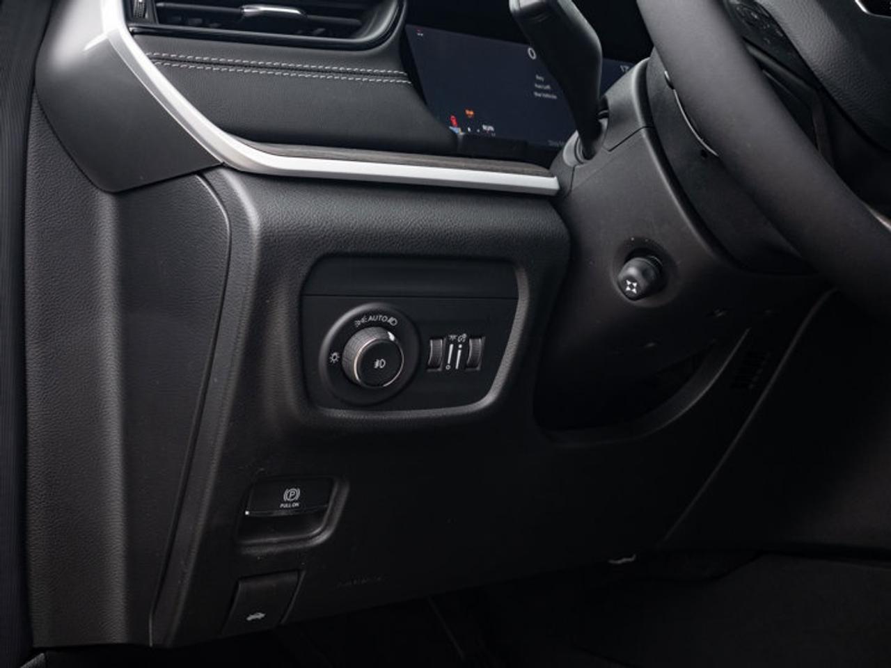 2026 Jeep Grand Cherokee L Limited Reserve Photo