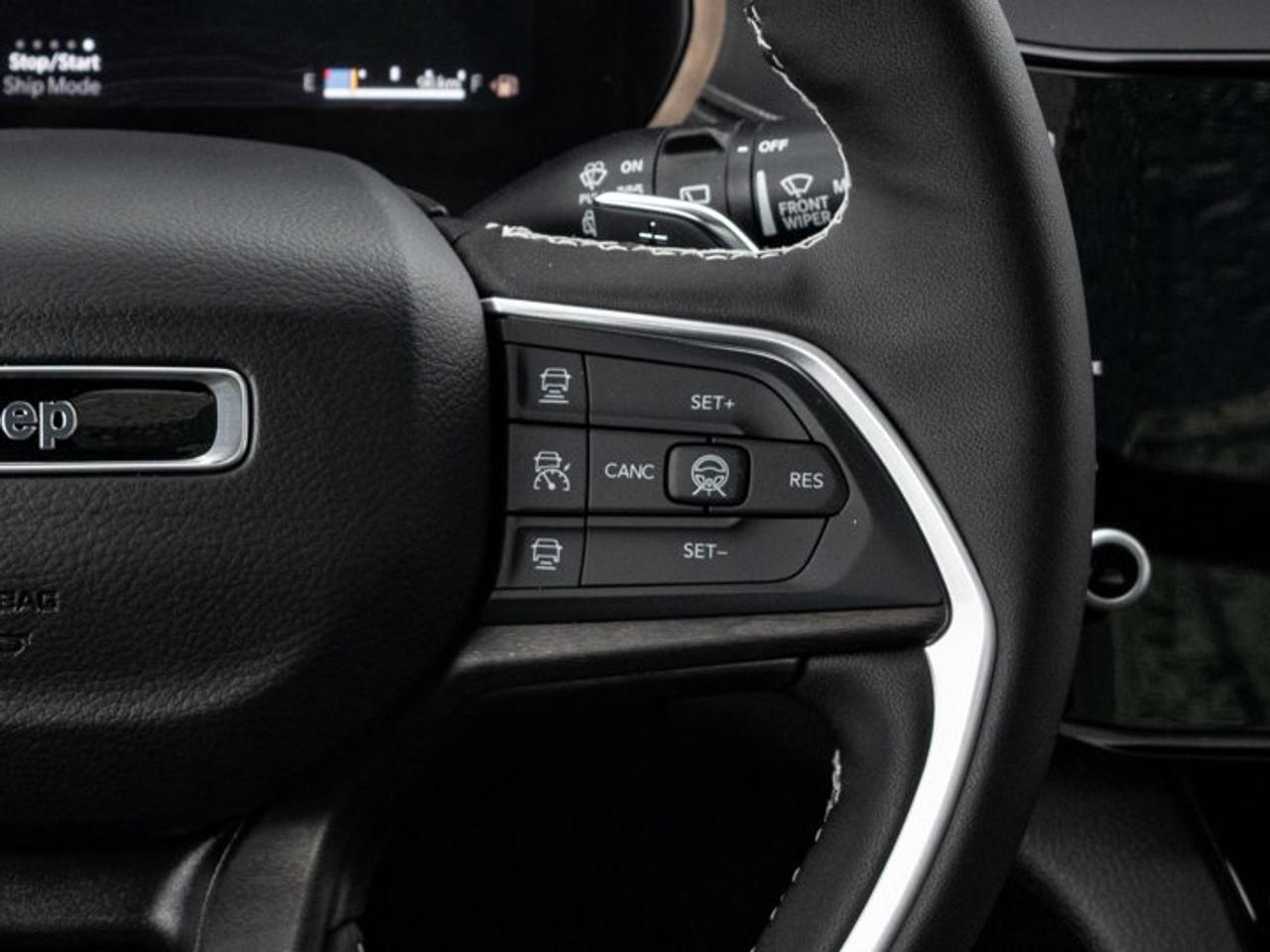 2026 Jeep Grand Cherokee L Limited Reserve Photo