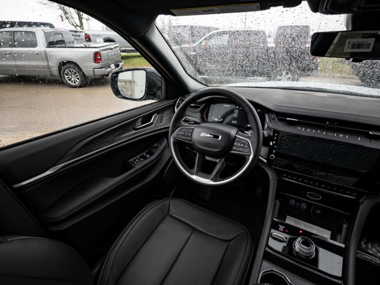 2026 Jeep Grand Cherokee L Limited Reserve Photo