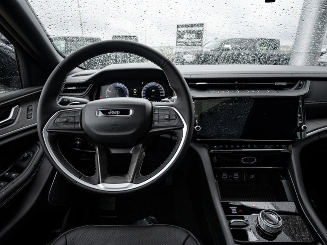 2026 Jeep Grand Cherokee L Limited Reserve Photo