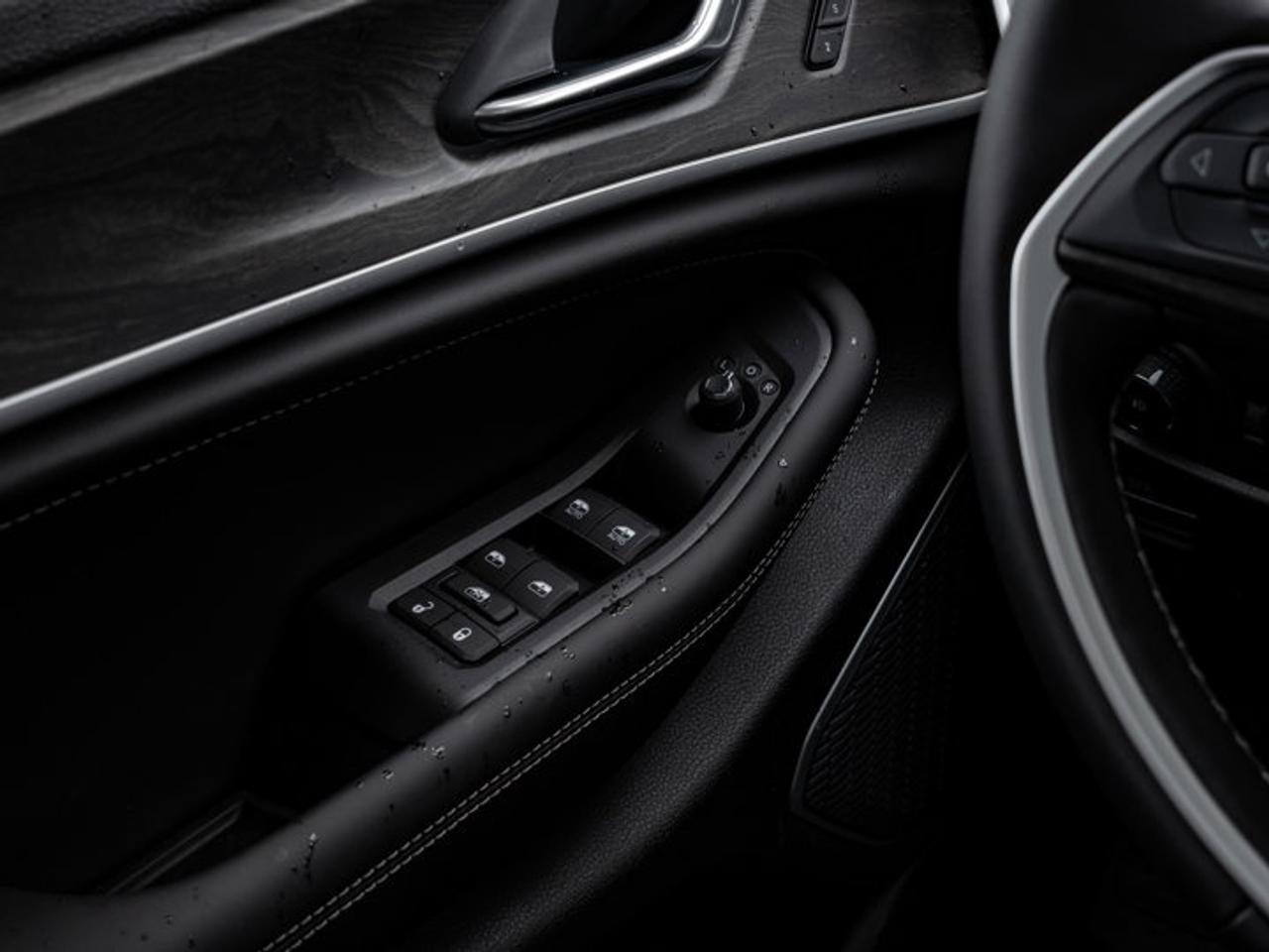 2026 Jeep Grand Cherokee L Limited Reserve Photo