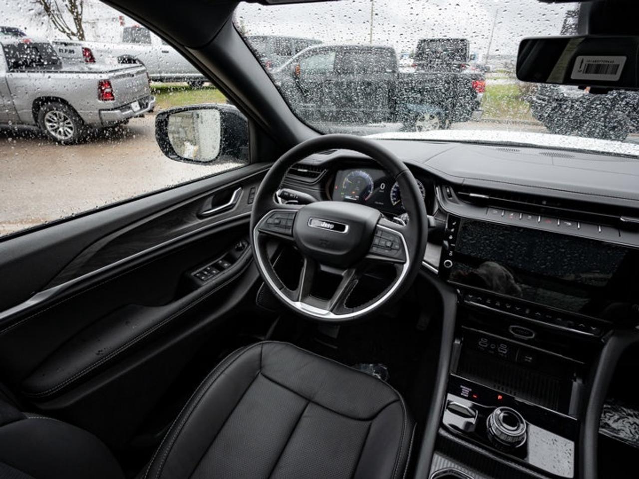 2026 Jeep Grand Cherokee L Limited Reserve Photo
