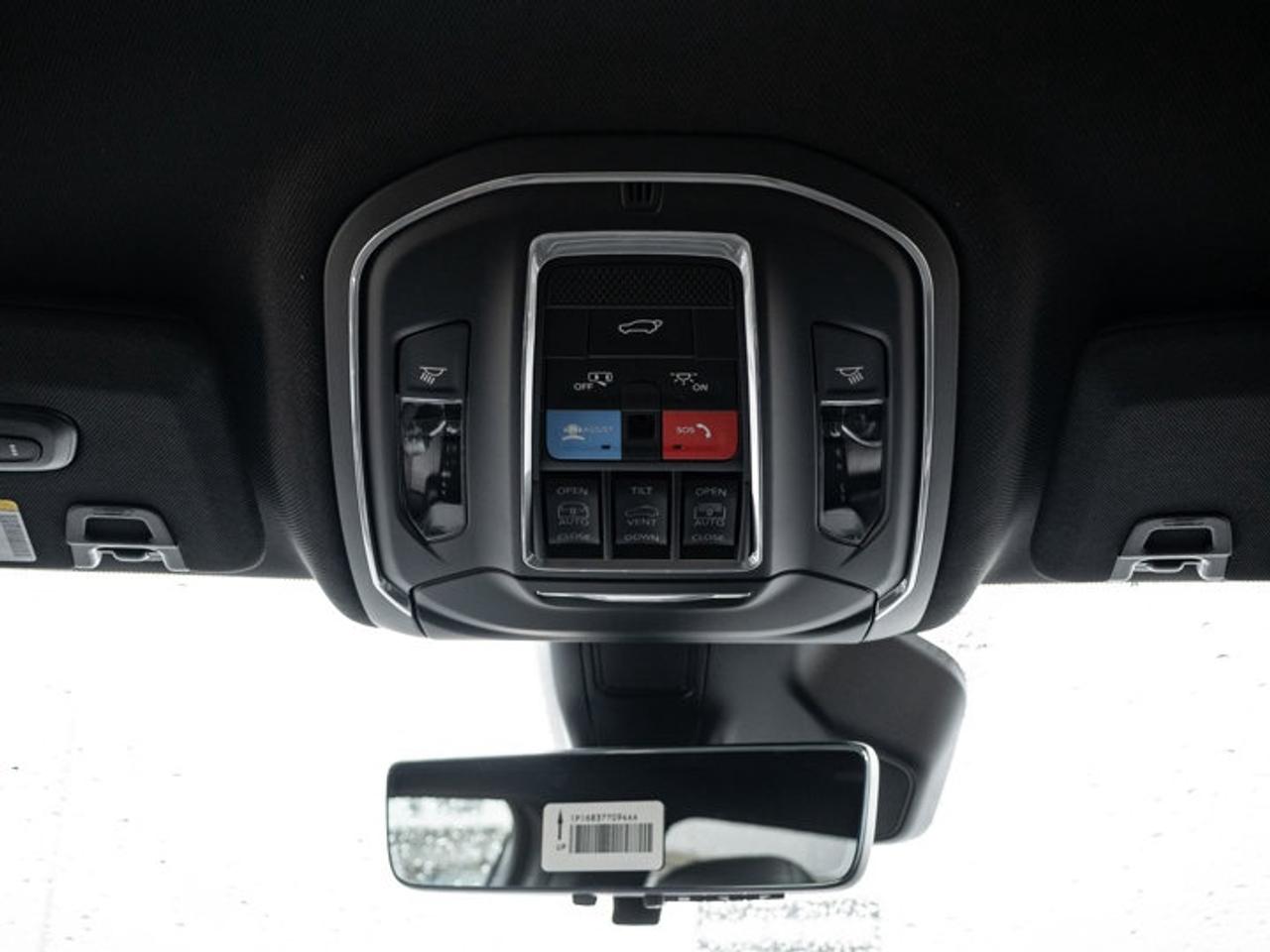 2026 Jeep Grand Cherokee L Limited Reserve Photo