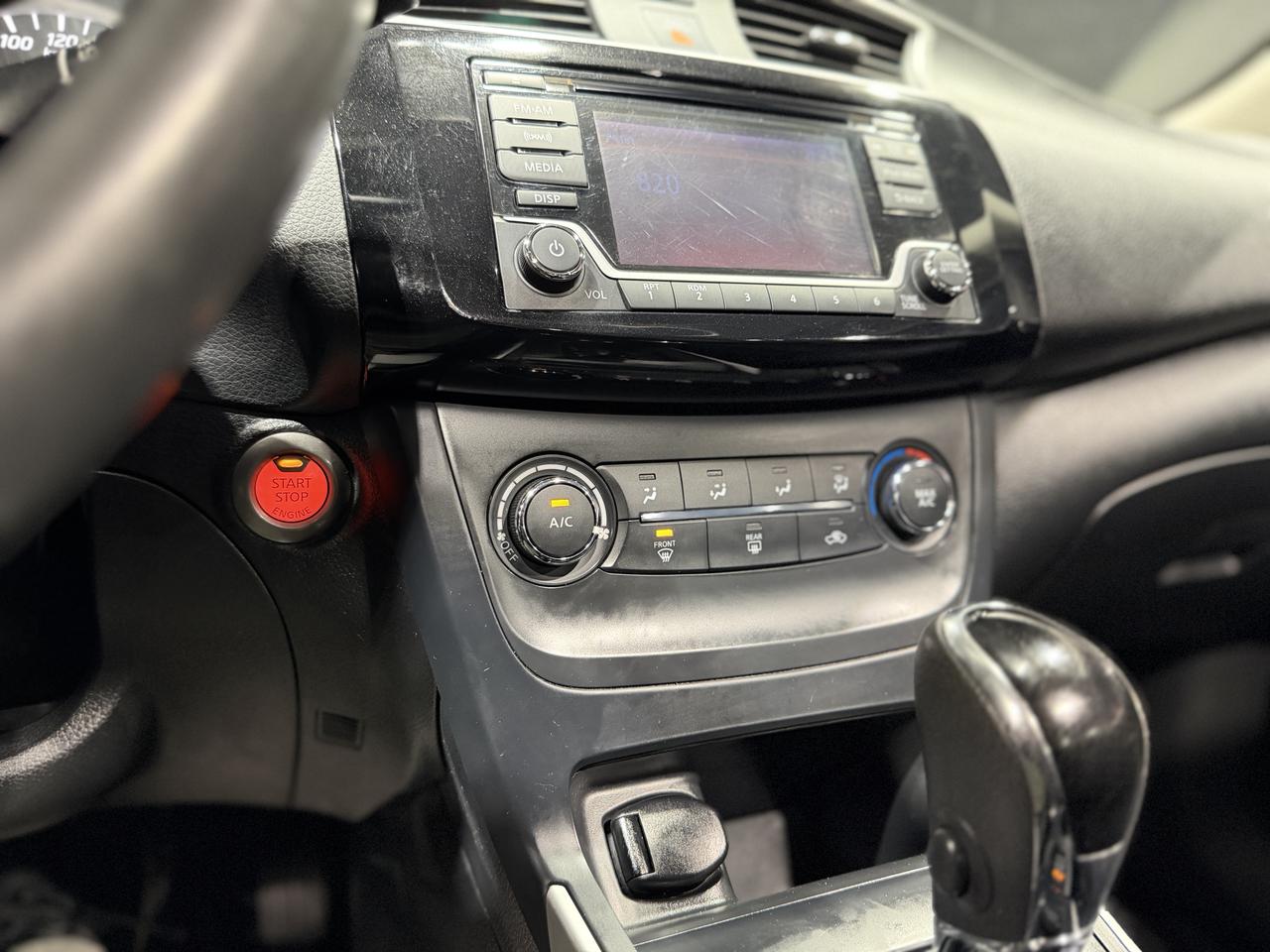 2017 Nissan Sentra S Photo