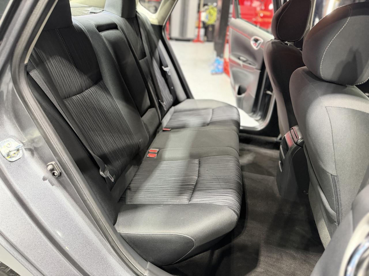 2017 Nissan Sentra S Photo