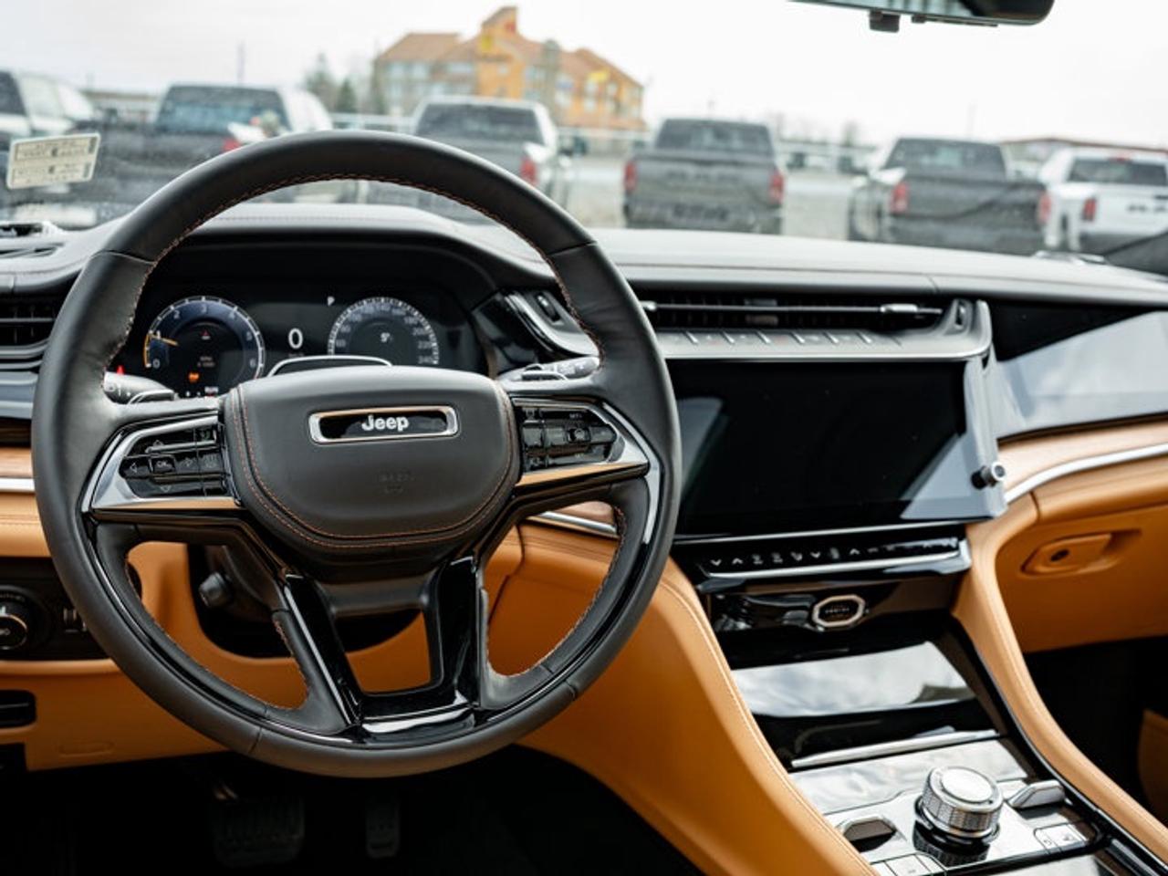 2026 Jeep Grand Cherokee Summit Photo