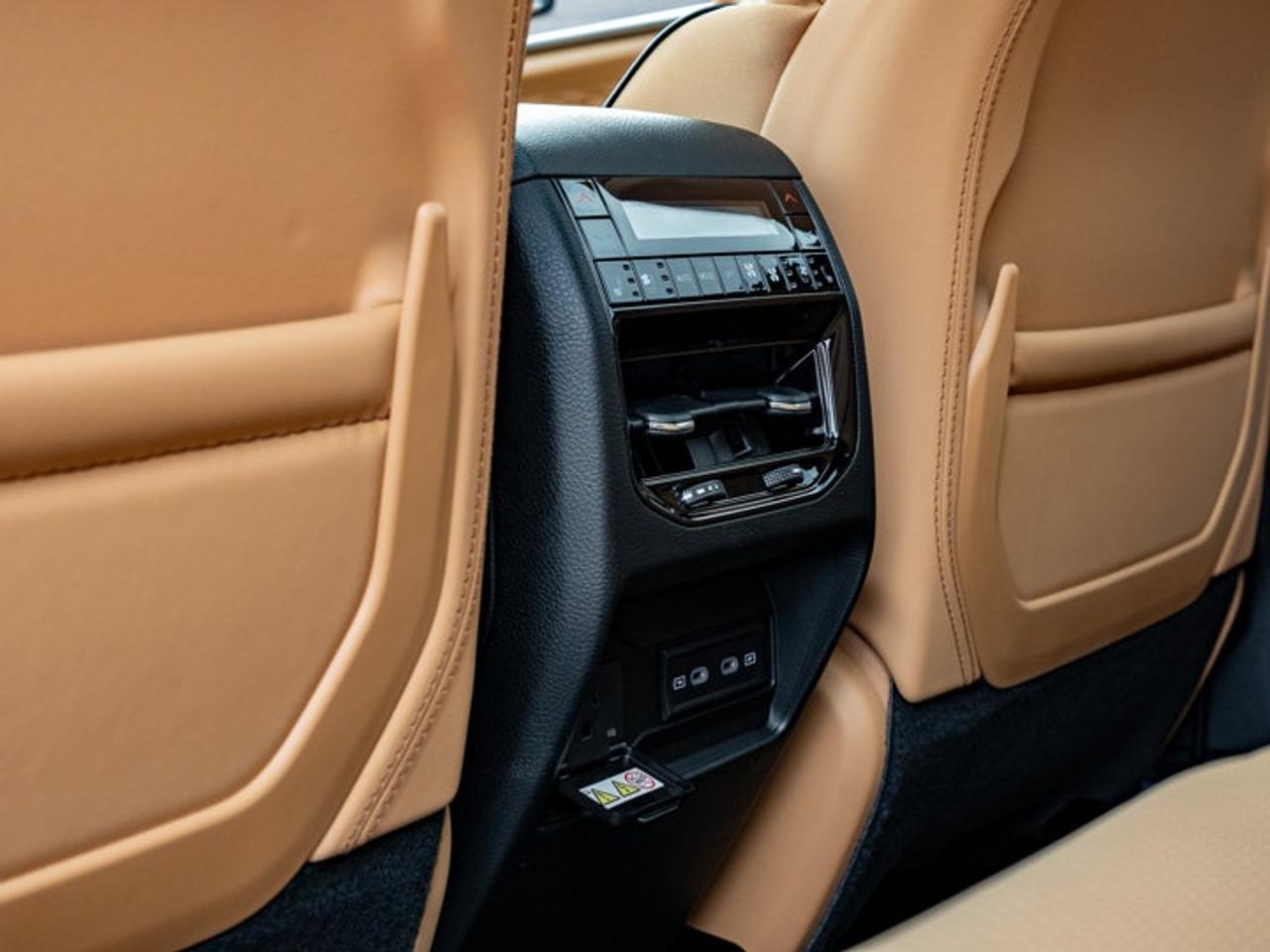 2026 Jeep Grand Cherokee Summit Photo