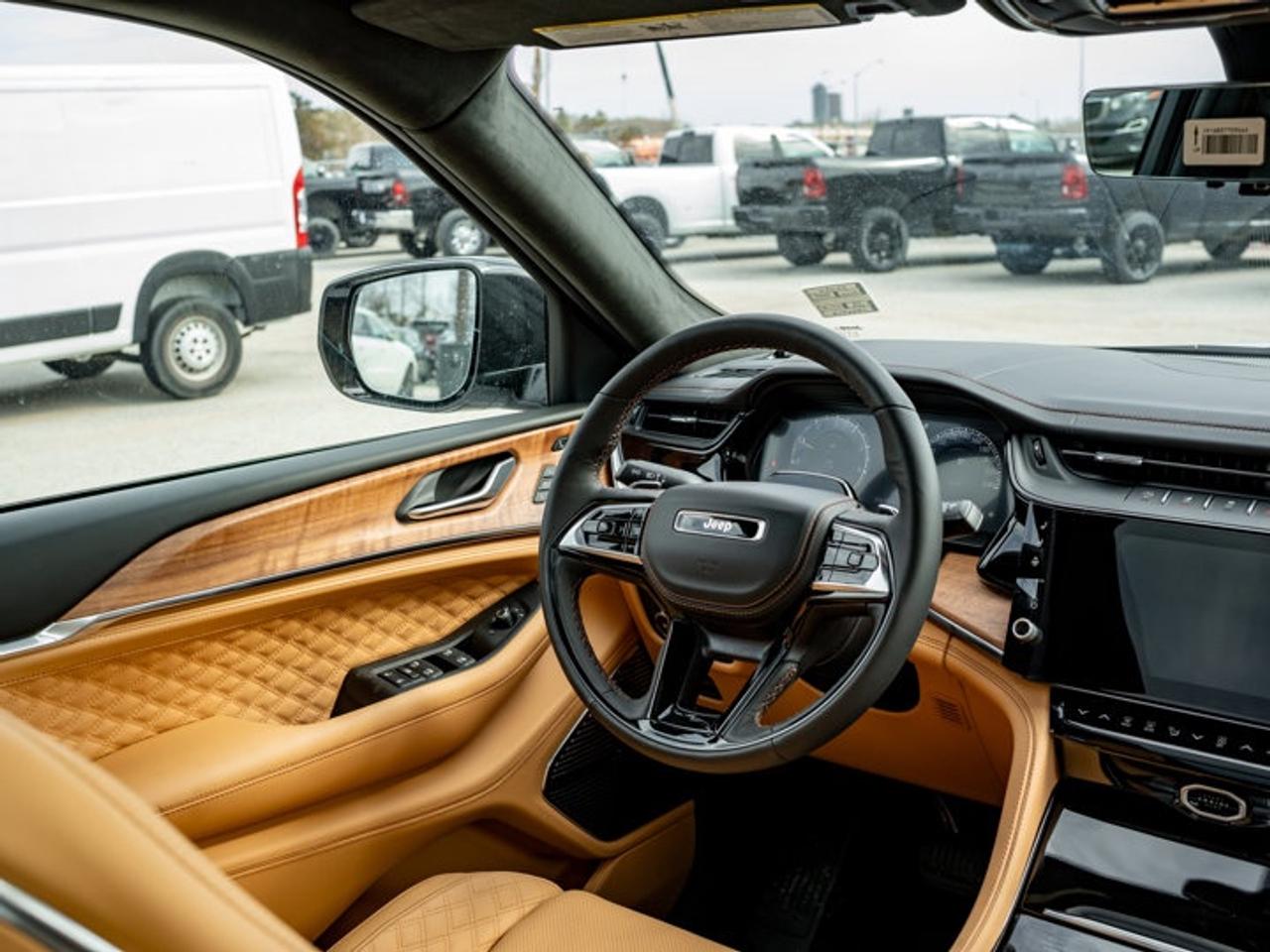 2026 Jeep Grand Cherokee Summit Photo