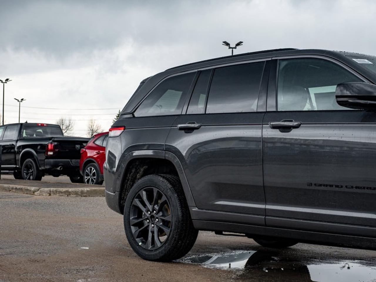 2026 Jeep Grand Cherokee Limited Reserve Photo